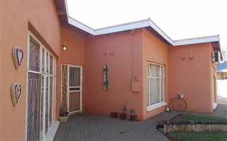 3 Bedroom House in Vryburg