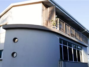 1 Bedroom Flat in Essenwood
