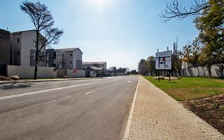1 Bedroom Apartment in Lonehill