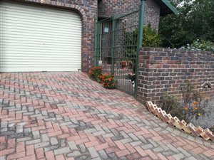 3 Bed House in Mineralia