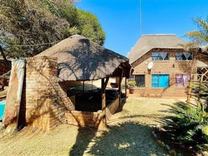4 Bed House in Mulbarton