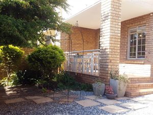 3 Bed Townhouse in Olympus AH