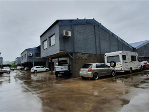 555 m² Industrial space in Briardene