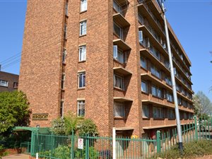 2 Bed Apartment in Wonderboom South