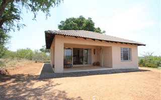 1 Bedroom House in Hoedspruit