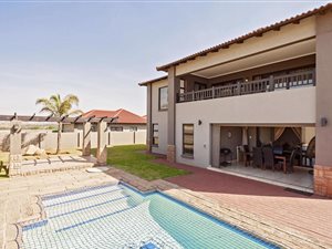 4 Bed Cluster in Halfway House