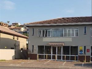 100 m² Office Space in Bluff