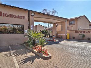 2 Bed Apartment in Lakefield