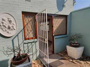 1 Bed Garden Cottage in Margate