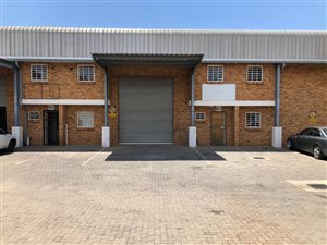489 m² Industrial space in Stormill