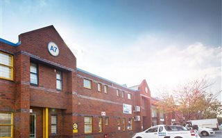341 m² Industrial space in Strydompark