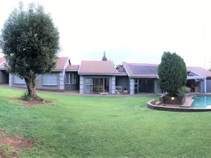 5 Bed House in Mulbarton