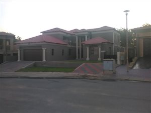 5 Bed House in Savannah Hills