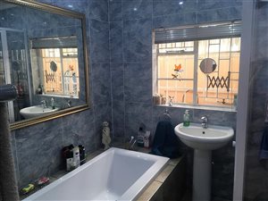 3 Bed House in Springs Central