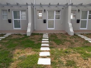 2 Bed Townhouse in Kuilsriver