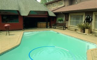 25696 ha Farm in Three Rivers East