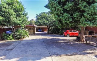 7 Bedroom House in Wonderboom