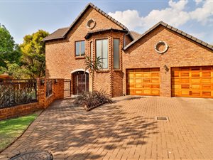 3 Bed House in Eldoraigne
