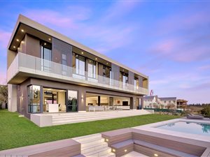 4 Bed House in Steyn City