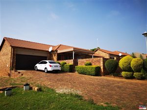 3 Bed House in Thatchfield