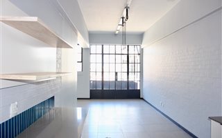 1 Bedroom Apartment in Johannesburg Central and CBD