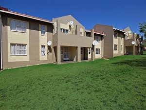 2 Bed Townhouse in Meyersdal