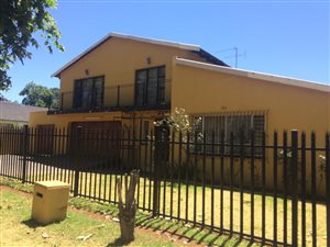 5 Bed House in Brackendowns