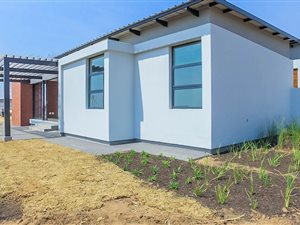 3 Bed Cluster in Jackal Creek Golf Estate