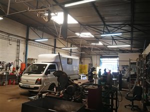 400 m² Industrial space in Driehoek