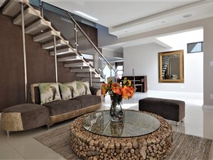 5 Bed House in Parklands North