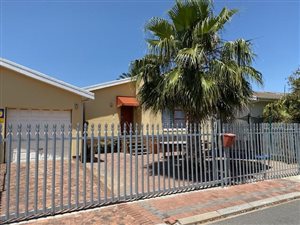 2 Bed House in St Dumas