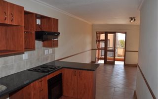 Bachelor apartment in Halfway Gardens