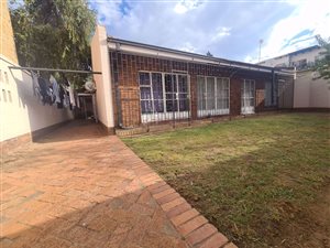 3 Bed Apartment in Willows