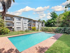 2 Bedroom Apartment in Kensington B