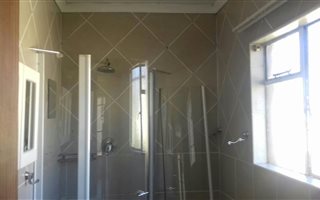 3 Bedroom Townhouse in Witbank Central