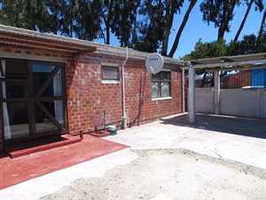 4 Bed House in Lentegeur