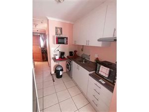1 Bed Apartment in Retreat