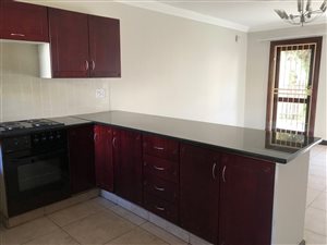 1 Bed Apartment in Weltevreden Park