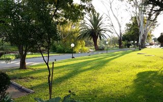 2 Bedroom Townhouse in Rembrandt Park