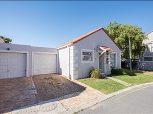 2 Bed Townhouse in Somerset Ridge
