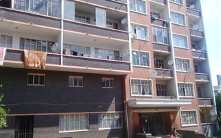 2 Bedroom Apartment in Yeoville