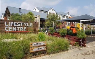 3 Bedroom Apartment in Greenstone Crest