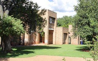 4 Bedroom House in Zwartkloof Private Game Reserve