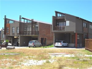 581 m² Land available in Humewood