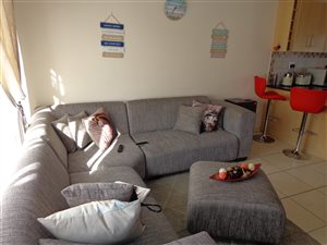 2 Bed Townhouse in Roodewal and surrounds