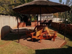 2 Bed Garden Cottage in Valhalla