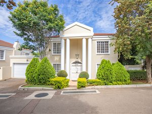 4 Bed House in Sterrewag