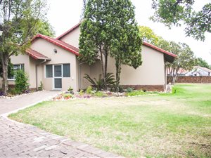 280 m² Commercial space in Ashlea Gardens