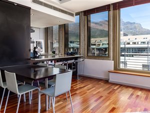 2 Bed Apartment in Cape Town City Centre