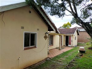 3 Bed House in Bisley